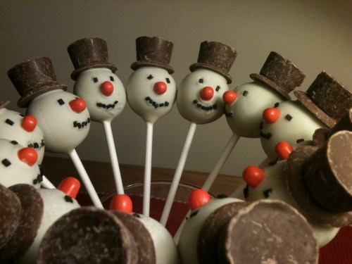 family of snowmen
