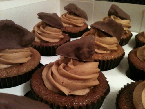 Crunchie cupcakes