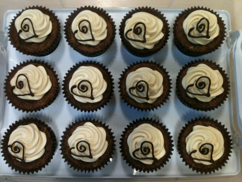 sticky toffee cupcakes